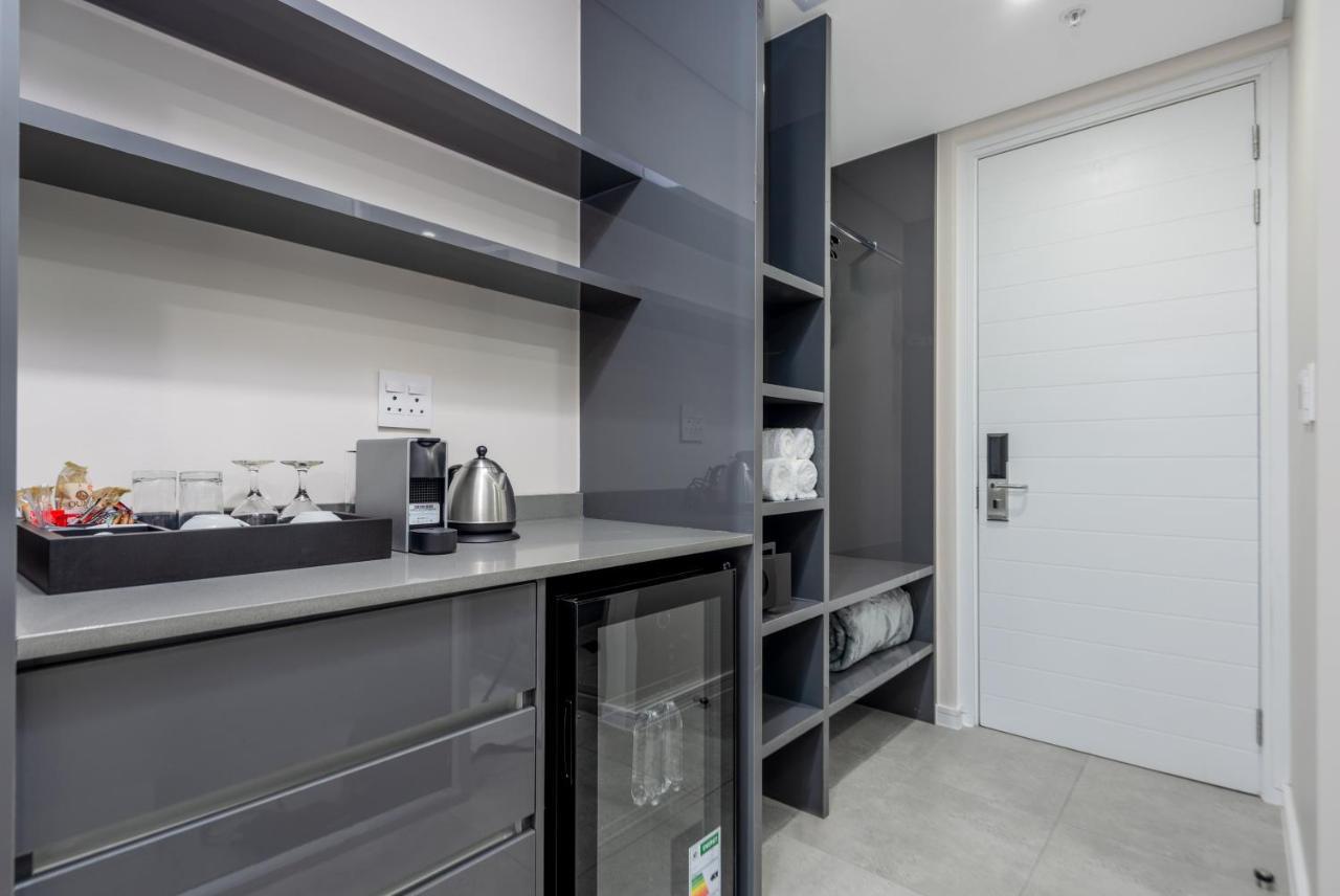 Reserved Suites Illovo Johannesburg Exterior photo