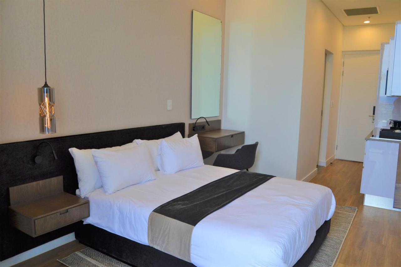 Reserved Suites Illovo Johannesburg Exterior photo