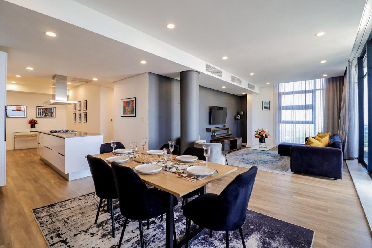 Reserved Suites Illovo Johannesburg Exterior photo