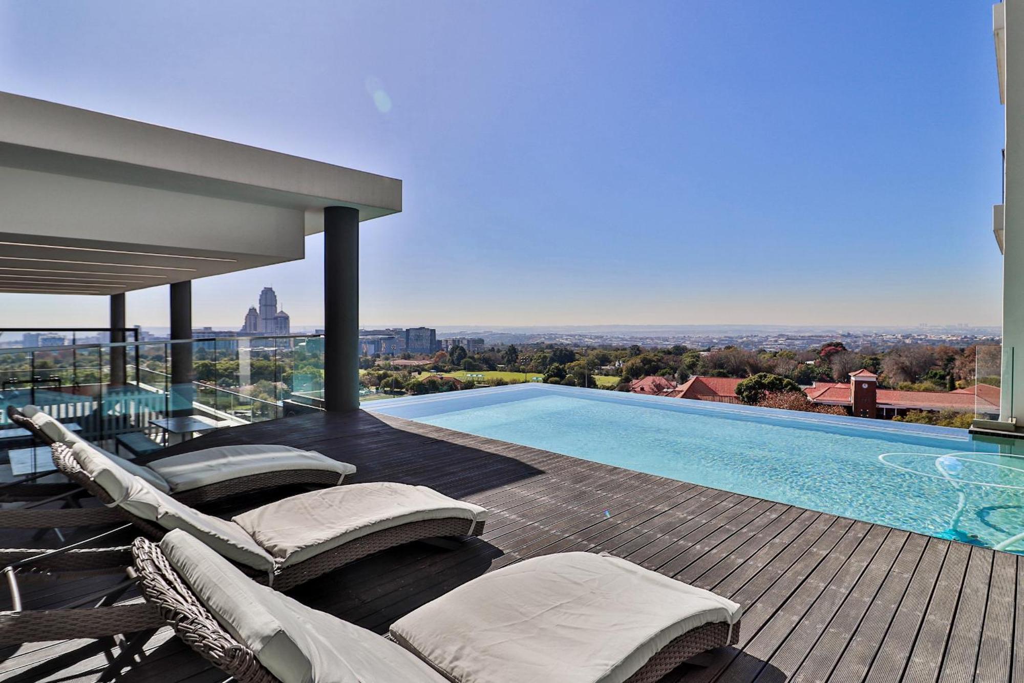 Reserved Suites Illovo Johannesburg Exterior photo